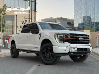  4 Ford f150 Lariat hiybrd 2021