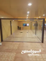  34 وتركيب السيكوريت والشور بوكس وجميع أعمال الزجاج والألمنيوم بجودة عالية"
