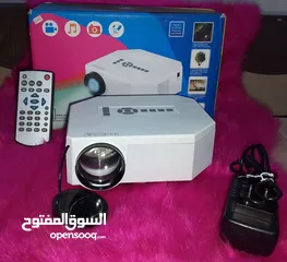  12 بروجكتر داتا شو