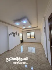  5 شقة للبيع بسعر مغري خلف مستشفى الراهبات