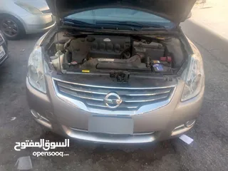  4 نيسان التيما بنزين بحال الوكالة سعر مغري