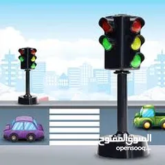  11 عامود اشارة مرور  و تنظيم المرور و اشارات سير المشاه المروريه  لضاءه و صوت  و انتقال للون كما هي بال