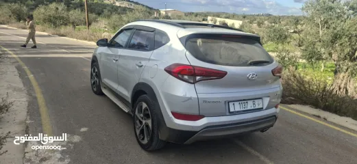  9 جيب هواندي توسان موديل 2016-ماتور 2000ديزل فل فل اضافات مع فتحة سقف بنوراما الجيب فحص شركة ونخب