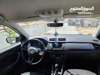 14 سكودا فابيا اوتومات بنزين ماتور 1200 تيربو ترخيص 2017