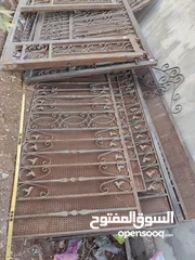  1 شبك حمايه خارجي عدد 5 قياس 2.20 متر ارتفاع متر عدد 2   و 3 قياس 3 متر ارتفاع متر
