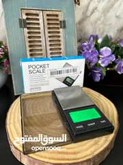  5 ميزان إلكتروني دقيق جدًا، بحمولة تصل إلى 500 غرام ودقة 0.01 جرام.مثالي لوزن الذهب والمجوهرات، استخدا