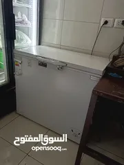  2 عدة مطعم موجودة في مطعم في جبل النصر مقابل أسواق مهند وعماد للتواصل  يرجي عدم التبخيس شكر العدة نظيف