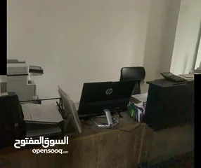  7 سوبر ديلوكس ، تجاري الطابق الثالث  مساحة 100متر  يصلح لكافة المصالح التجاريه