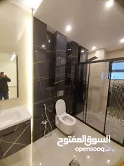  9 خلدا 195م مع بلكونة مطله بسعر مغري