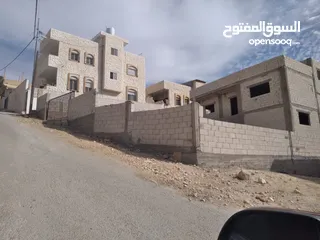  12 بيت عظم مستقل للبيع قوشان مستقل على ارض 536م
