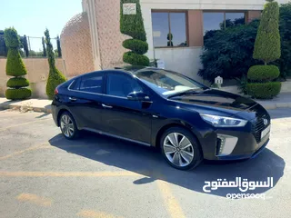 1 هيونداي ايونيك هايبرد استخدام شخصي فل مع فتحه موديل 2019 بسعر مناسب