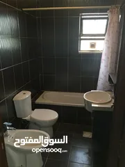  9 شقة سكن أ ضاحية الامير علي طريق المطار بجانب مدارس بيت المقدس 130 متر مربع طابق 2