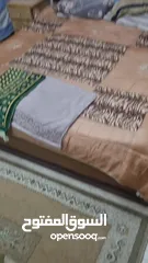  2 غرفة النوم تخت وخزانة وجوارير ومرايا مع جرارات