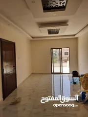 15 شقة للبيع في ام اذينة
