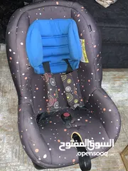  1 مقعد سيارة للأطفال