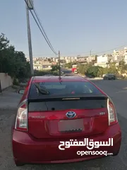  3 تويوتا بريوس 2013 (2جيد)للبيع