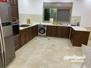  5 شقة مفروشة للايجار