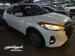  2 نيسان كيكس 2022 بمواصفات متعددة / لون أبيض Nissan kick sv 2022