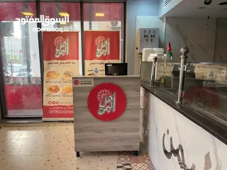  8 مطعم مأكولات يمنيه للبيع مع معدات كاملة في شارع الإذاعة بجانب بن العميد