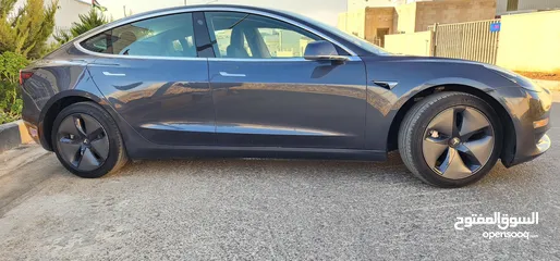  8 Tesla model 3 2018 for sal