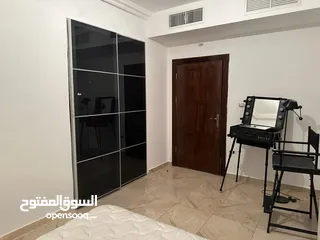  22 شقه مفروشة بالكامل