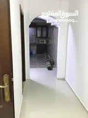  10 شقة لللبيع في الحصن