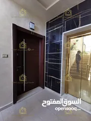  24 شقة دوبلكس ثالث مع روف جديد لم يسكن في أرقى واجمل مناطق خلدا