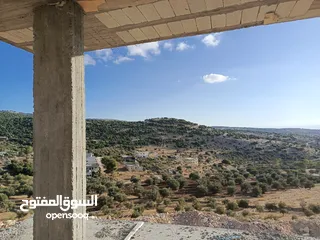  13 بيت عظم للبيع  مكون من ثلاثة طوابق عظم للبيع  عجلون الهاشميه  اطلاله بانوراما  قرب التلفريك