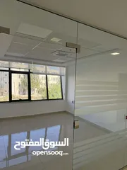  2 مكاتب للأيجار  300 - 600 متر