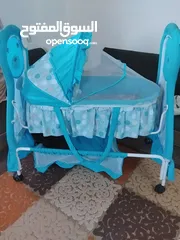  1 سرير بيبي مستعمل