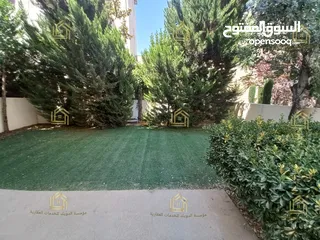  1 شقة سوبر ديلوكس شبة ارضي مع حديقة وترسات واسعة
