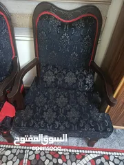  3 طقم كنب 7مقاعد بحالة جيدة جدا للبيع المستعجل 75د الموقع الزرقاء