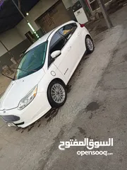  1 فورد فوكس 2014  لون أبيض ( كاش او نقل معامله  عن طريق البنك الاسلامي وقسطها   خفيف جدا