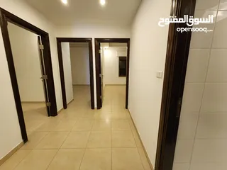  9 شقة فارغة للبيع في دير غبار ref : 14243