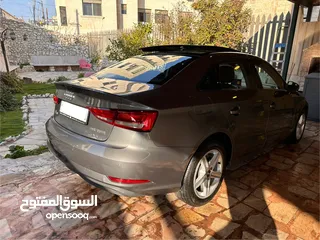  3 بسعر مغري Audi A3 2018  من و بحالة الوكالة(نقل). اقتصادية بتمشي من 300 كم إلى 360كم بالتنكة