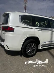  4 Toyota Land Cruiser VXR 2024