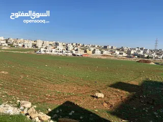  11 اراضي مفروزة للبيع - سحاب قرية سالم قرب مستشفى التتونجي سكن ب  المساحة 710- 750م