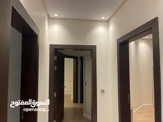  3 أحمد ابو زين لدهانات الخشب و الحديد و الجدران