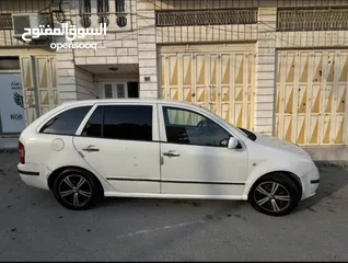  3 سكودا فابيا 2006