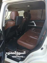  6 تويوتا لاندكروزر VXS 2018 بحالة الوكالة من المالك مباشرة