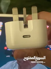  6 ايباد 8 فيه كسر + حساب ببجي  المكان شارع الجامعه  128G