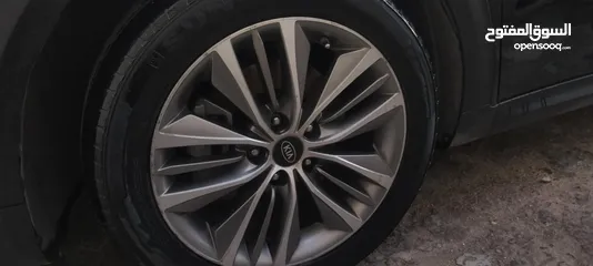  1 جنط 17 مع كوشوك أو بدون بحال الوكاله خالي من اي عيوب