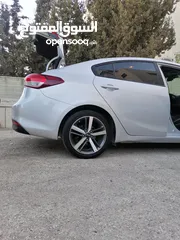  27 كيا K3 /ماتور 1600 / فحص نخب /اتوماتيك / سولار / اقتصاديه جدا غنيه عن التعريف