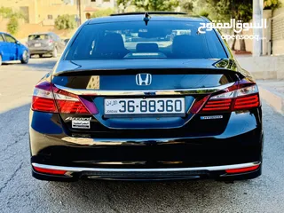  12 هوندا اكورد 2017 Touring بسعر مميز