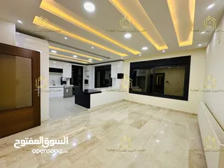  2 شقة فاخرة - لم تسكن - طريق المطار - 3نوم 2ماستر - 205م - أول  - تستحق المشاهدة