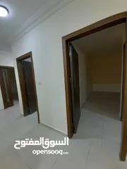  3 للايجار شقه مميزه سوبر ديلوكس تتكون من3نوم مع الماستر2حمامات صاله صالون مطبخ بلكون والموقع بالتفاصيل