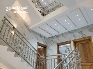  9 عمارة للبيع المساحة 12لبنة