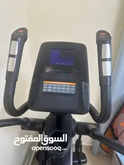  1 جهاز رياضي بحالة جيدة جدا