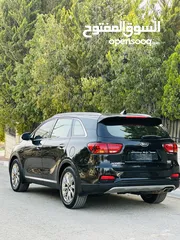  4 Kia Sorrento 2018