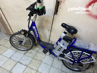  1 دراجة كهربائي